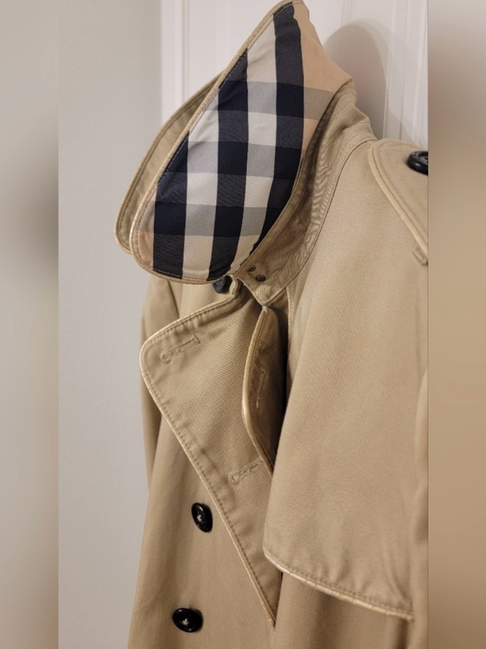 Burberry Tan Double-Breasted Trench Coat - Picture 5 of 9